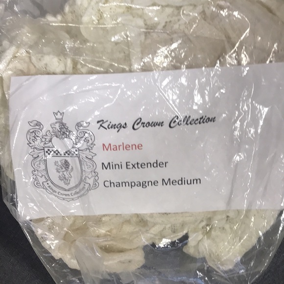 Kings Crown Collection cream champagne tiered ruffled lace skirt extender MEDIUM - Picture 12 of 12